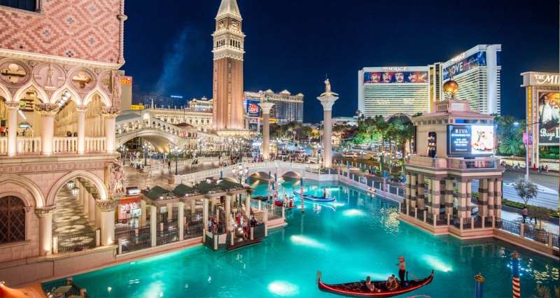 مجموعه تفریحی و کازینوی لوکس در لاسوگاس